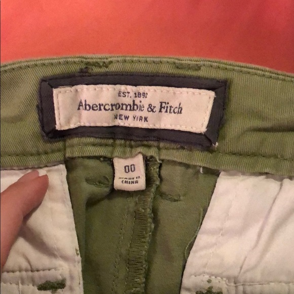 green abercrombie skirt - Picture 3 of 3